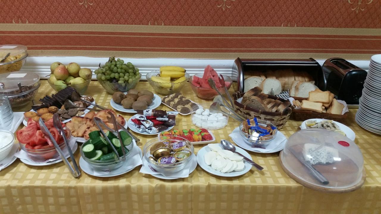 Hotel Dobrudja Dobrich Bagian luar foto